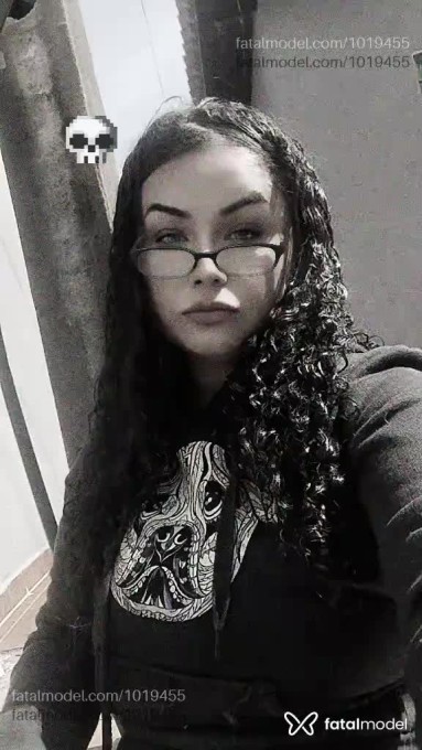 Acompanhante mulher morena (o) de olhos mel em Virtual - Biaah