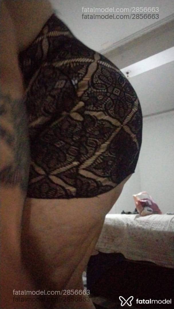 Acompanhante mulher com cabelo castanho de olhos castanhos - Babygostosinha