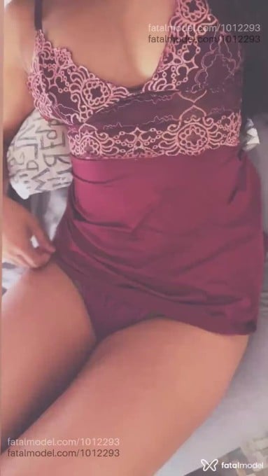 Acompanhante mulher morena (o) de olhos castanhos - Luiza Ferraz