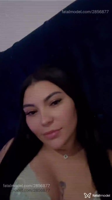 Acompanhante mulher com cabelo castanho de olhos castanhos em Porto Seguro Acompanhante mulher com cabelo castanho de olhos castanhos em Porto Seguro - Mel Bittencourt