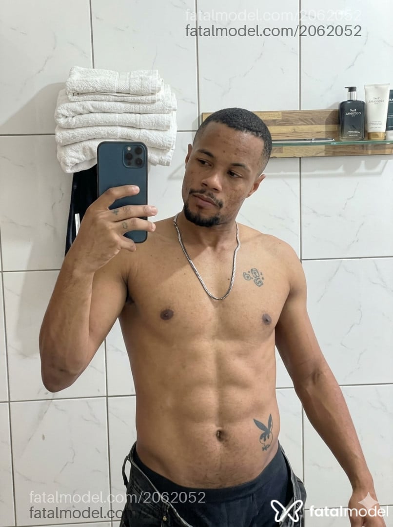 Acompanhante homem com cabelo castanho de olhos castanhos em Araxá Acompanhante homem com cabelo castanho de olhos castanhos em Araxá - Ckevoluttion
