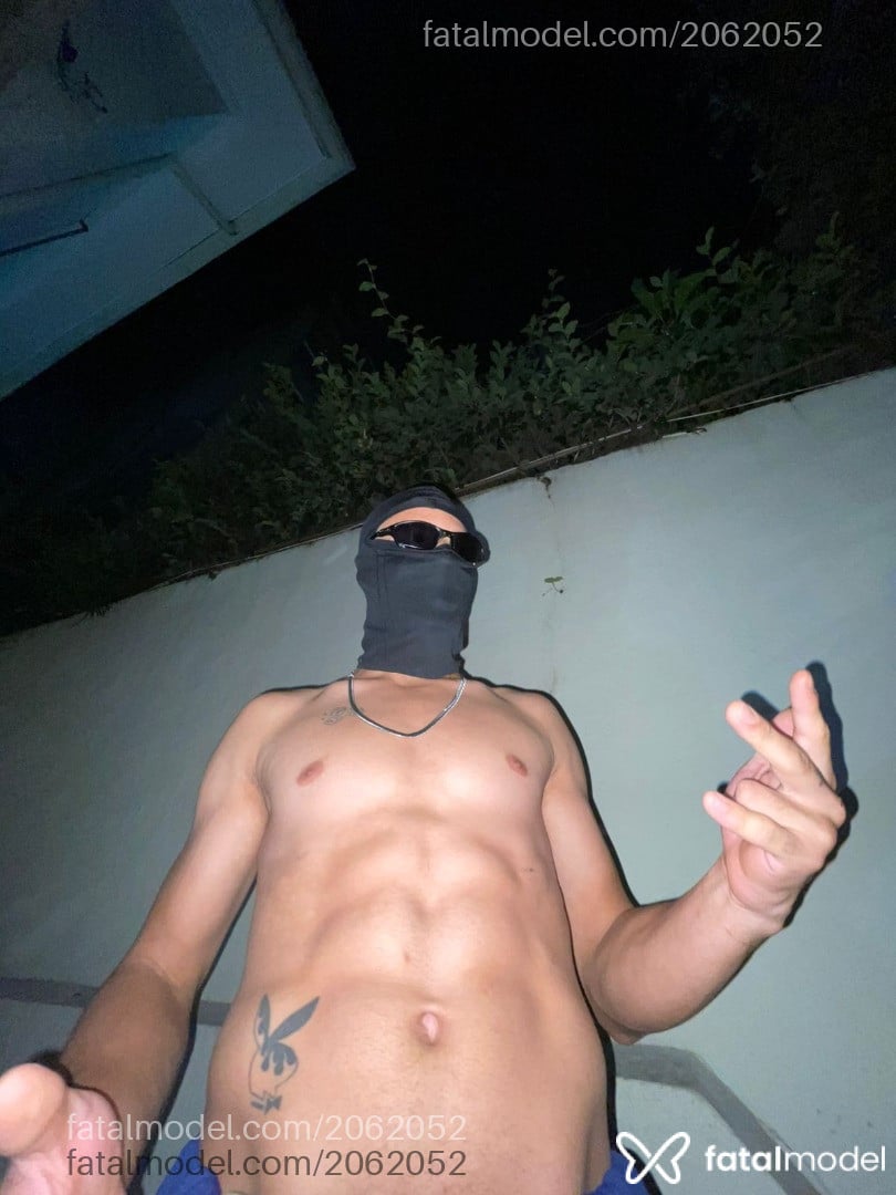 Acompanhante homem com cabelo castanho de olhos castanhos em Araxá Acompanhante homem com cabelo castanho de olhos castanhos em Araxá - Ckevoluttion