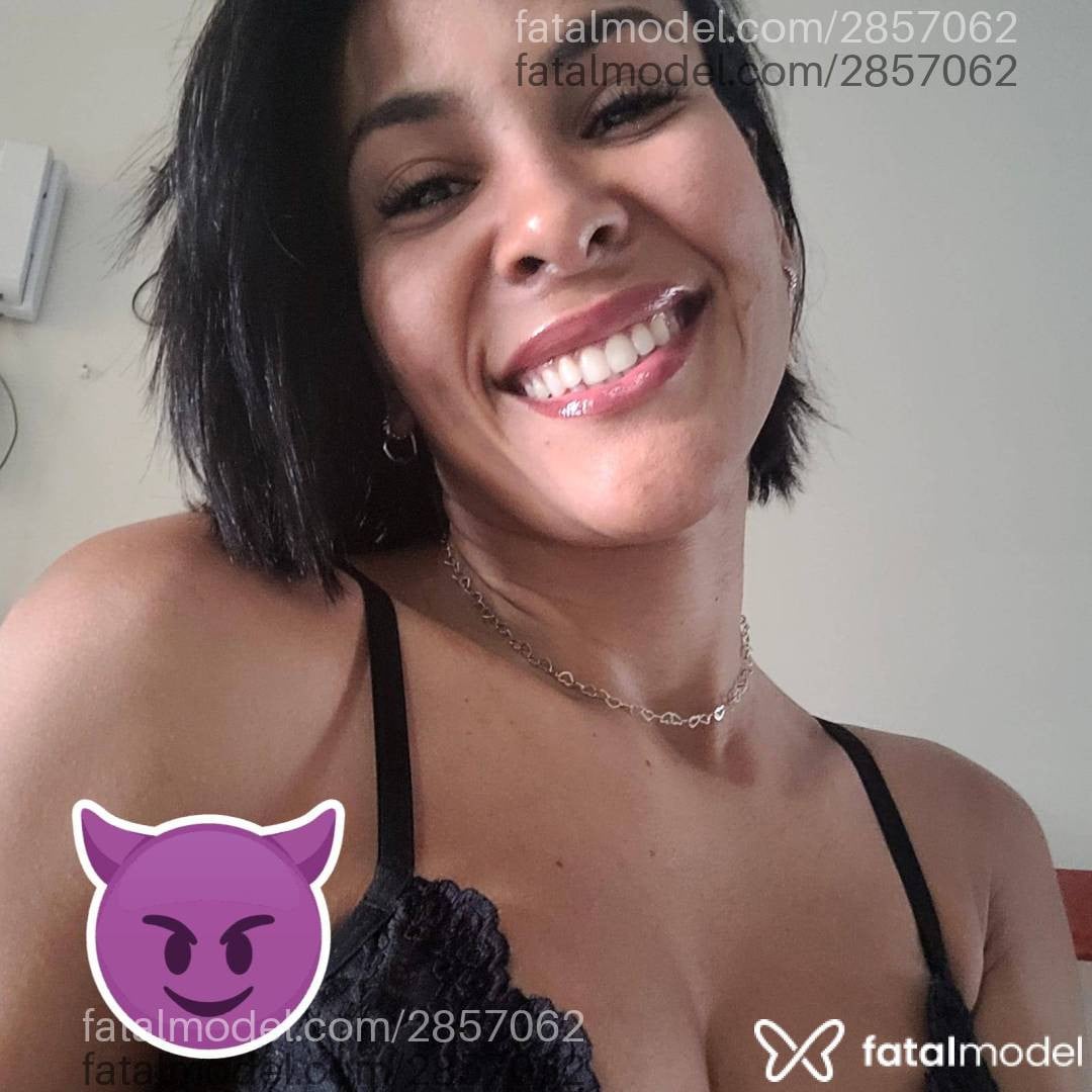 Acompanhante mulher morena (o) de olhos castanhos - Indiara