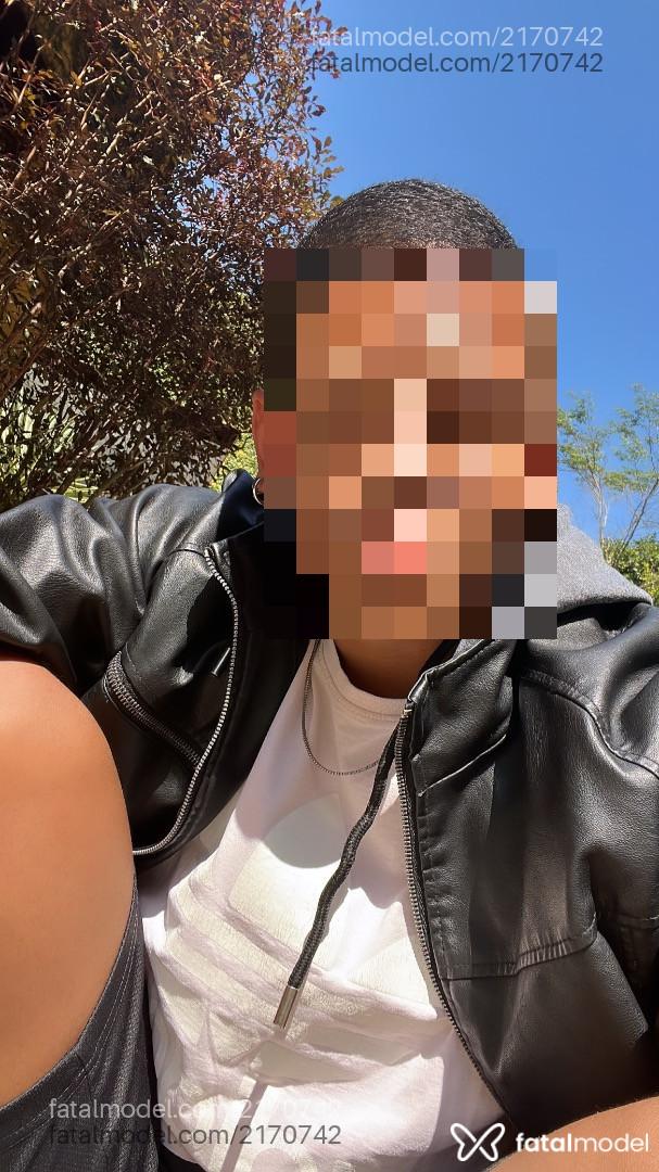 Acompanhante homem morena (o) de olhos verdes em Rio de Janeiro - MorenoRj