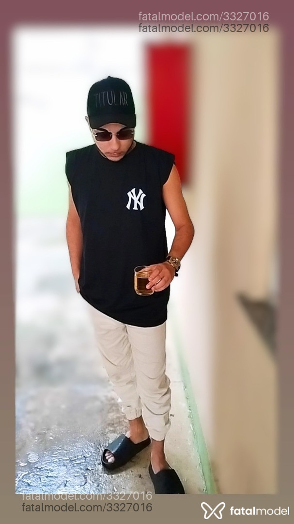 Acompanhante homem com cabelo castanho de olhos castanhos em Virtual - Gabriel Sousa