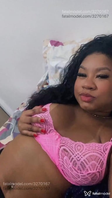 Acompanhante mulher morena (o) de olhos pretos em Três Rios - Natália Lima