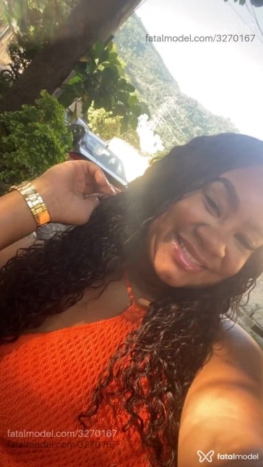 Acompanhante mulher morena (o) de olhos pretos em Três Rios - Natália Lima