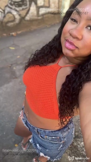 Acompanhante mulher morena (o) de olhos pretos em Três Rios - Natália Lima