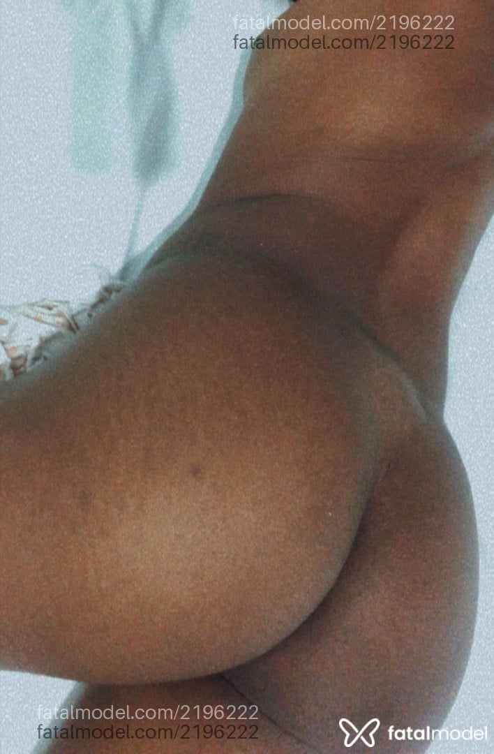 Acompanhante mulher trans morena (o) de olhos castanhos - Maryh Acompanhante mulher trans morena (o) de olhos castanhos - Maryh