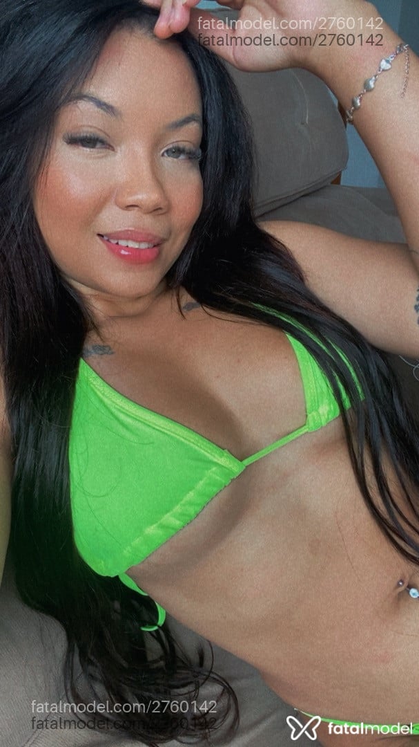 Acompanhante mulher morena (o) de olhos verdes em Varginha Acompanhante mulher morena (o) de olhos verdes em Varginha - Karen