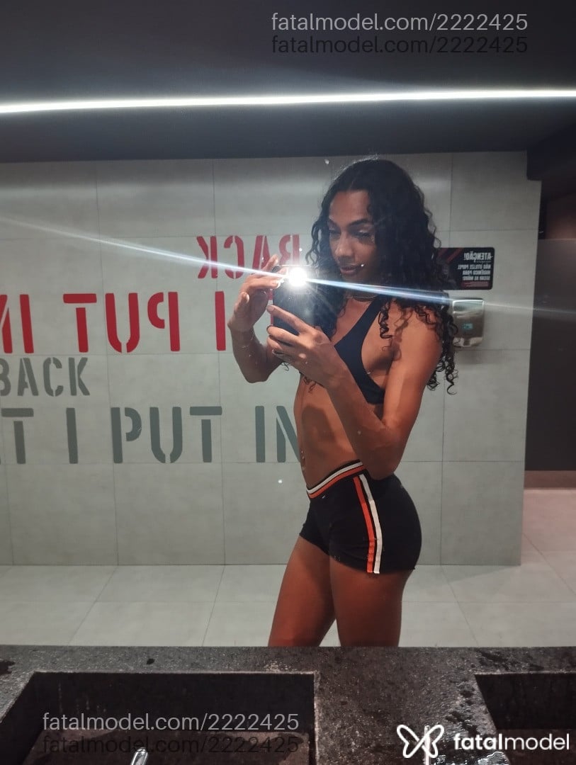 Acompanhante mulher trans morena (o) de olhos castanhos em Brasília Acompanhante mulher trans morena (o) de olhos castanhos em Brasília - Iara Silva