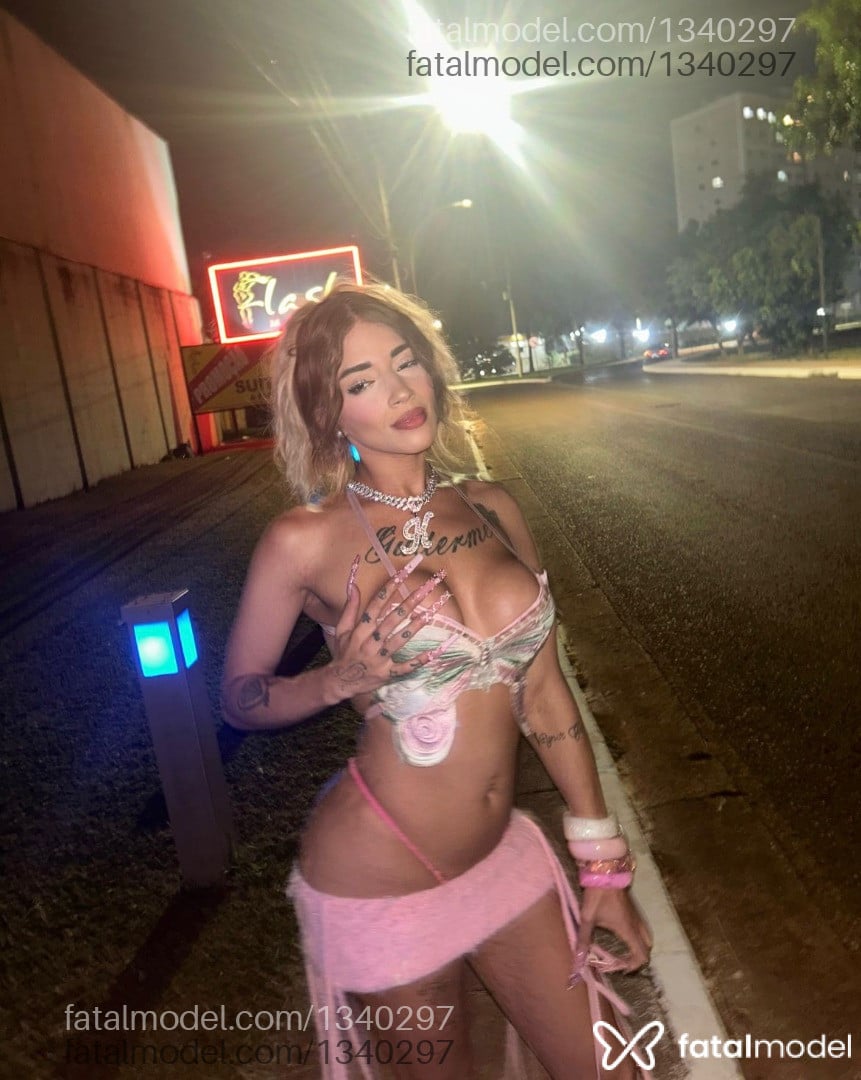 Acompanhante mulher trans loira (o) de olhos castanhos em Ilhéus Acompanhante mulher trans loira (o) de olhos castanhos em Ilhéus - Biaaa Nifeta