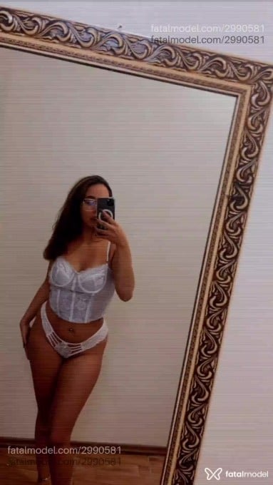 Acompanhante mulher morena (o) de olhos castanhos em Novo Hamburgo Acompanhante mulher morena (o) de olhos castanhos em Novo Hamburgo - Agatha