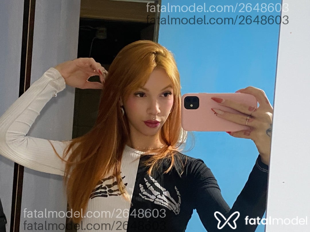 Acompanhante mulher trans ruiva (o) de olhos castanhos em Batatais - Larissa Nascimento