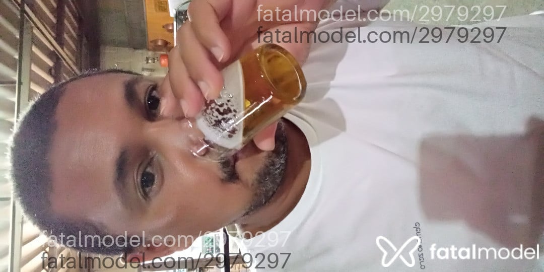 Acompanhante homem morena (o) de olhos castanhos em Barão de Cocais - Amado Sena