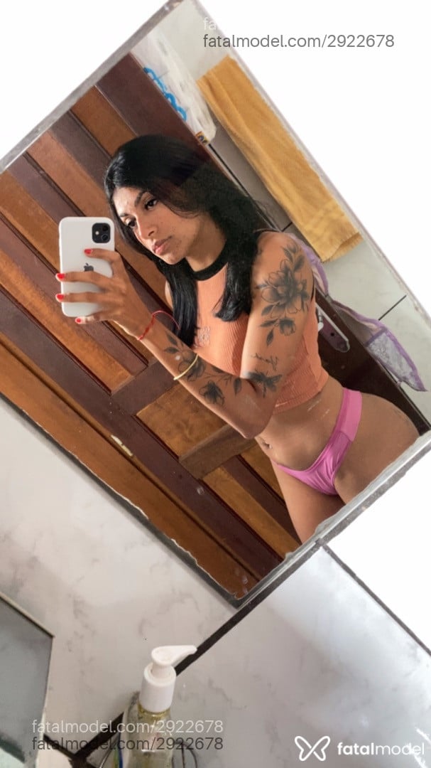 Acompanhante mulher morena (o) de olhos pretos em Vilhena Acompanhante mulher morena (o) de olhos pretos em Vilhena - Suzane
