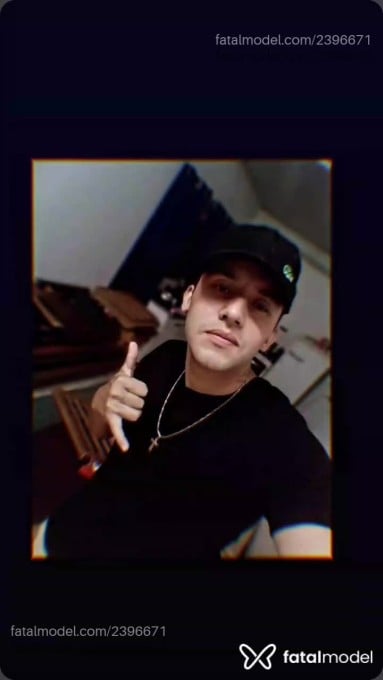 Acompanhante homem com cabelo castanho de olhos castanhos - Jaja