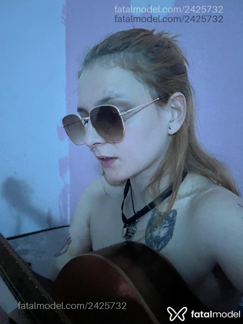 Acompanhante mulher ruiva (o) de olhos azuis em São Paulo - Misa