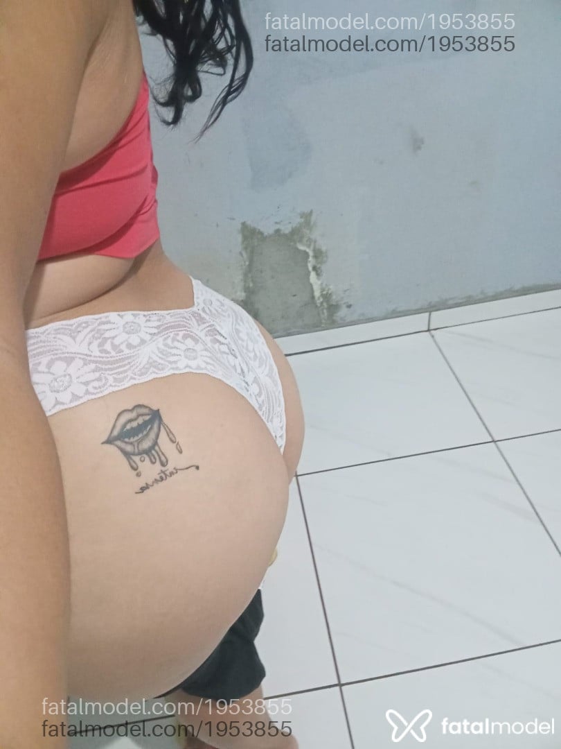 Acompanhante mulher com cabelo castanho de olhos pretos em Cascavel - Cristal