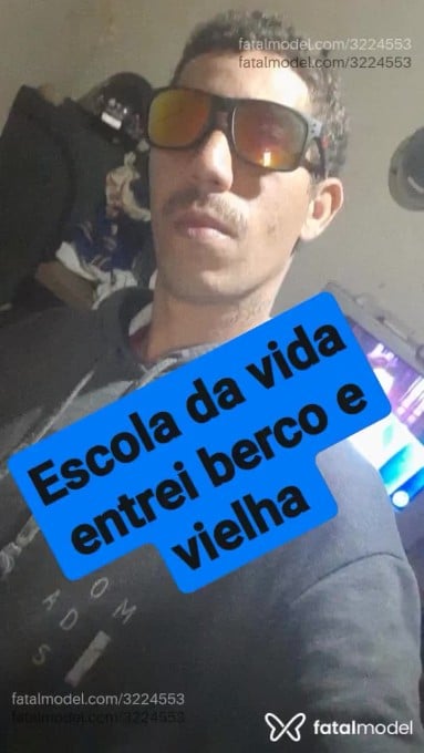 Acompanhante homem com cabelo castanho de olhos castanhos em Ribeirão Preto - Carlos Adeus
