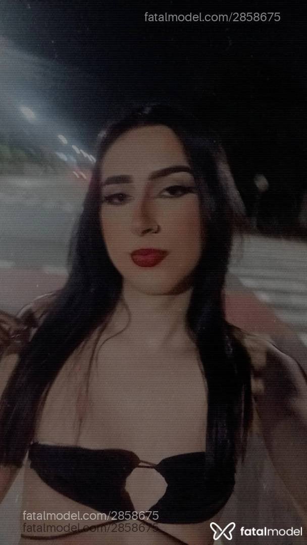 Acompanhante mulher trans morena (o) de olhos castanhos - Rauana