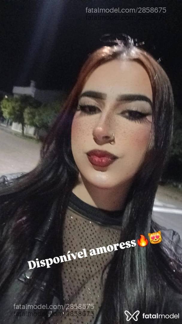 Acompanhante mulher trans morena (o) de olhos castanhos - Rauana