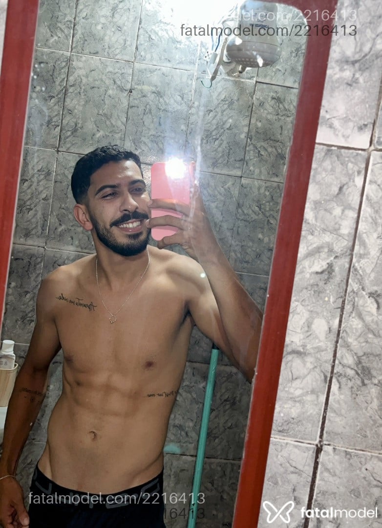 Acompanhante homem morena (o) de olhos mel em Caratinga - Joaooo
