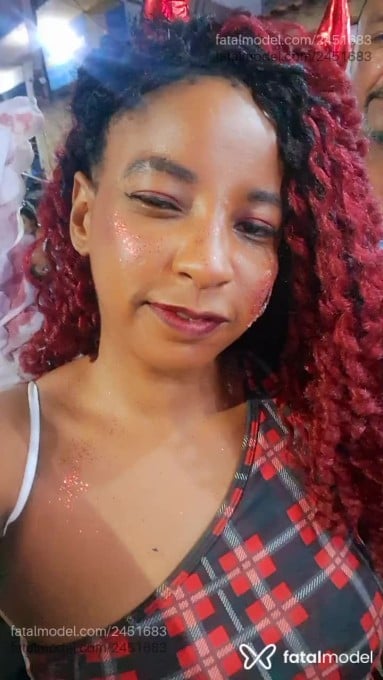 Acompanhante mulher ruiva (o) de olhos castanhos em Rio de Janeiro - Bombonzinho