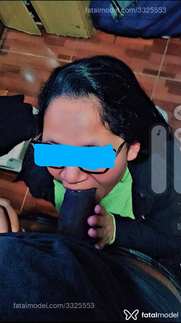 Acompanhante homem morena (o) de olhos castanhos - Preto Acompanhante homem morena (o) de olhos castanhos - Preto