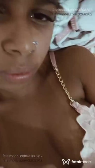 Acompanhante mulher morena (o) de olhos pretos em Goiânia - Manu Oliveira