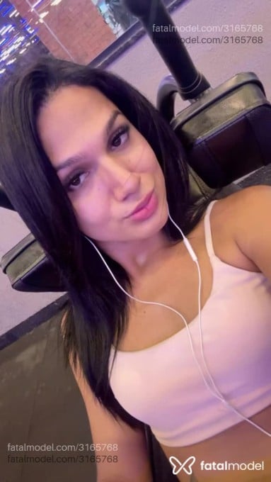 Acompanhante mulher trans morena (o) de olhos castanhos em Uberlândia - Luiza Fernandes