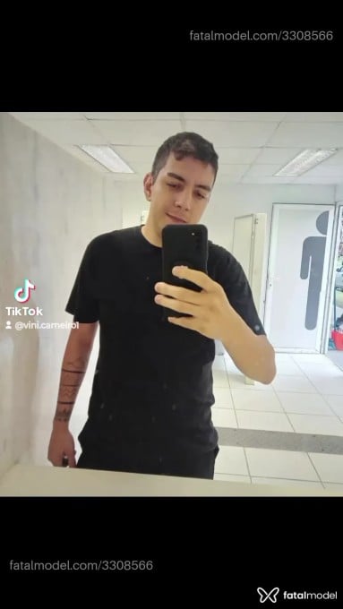 Acompanhante homem sem cabelo de olhos pretos em Rio de Janeiro - Vinícius Luan