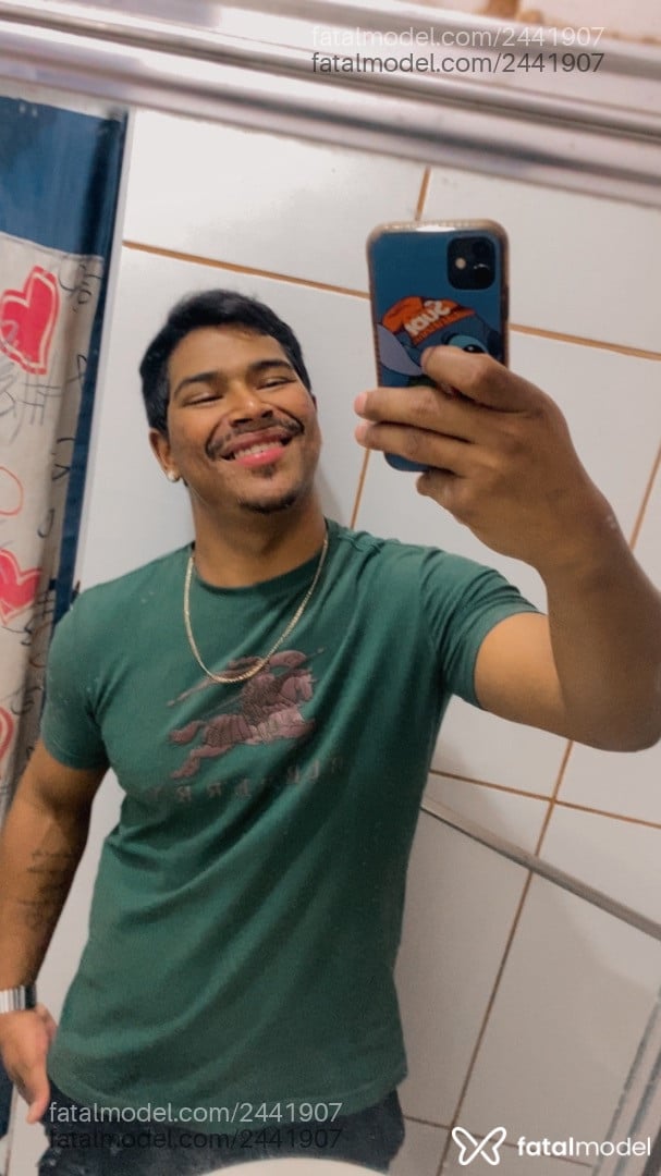 Acompanhante homem morena (o) de olhos castanhos em Caldas Novas Acompanhante homem morena (o) de olhos castanhos em Caldas Novas - Pretinho