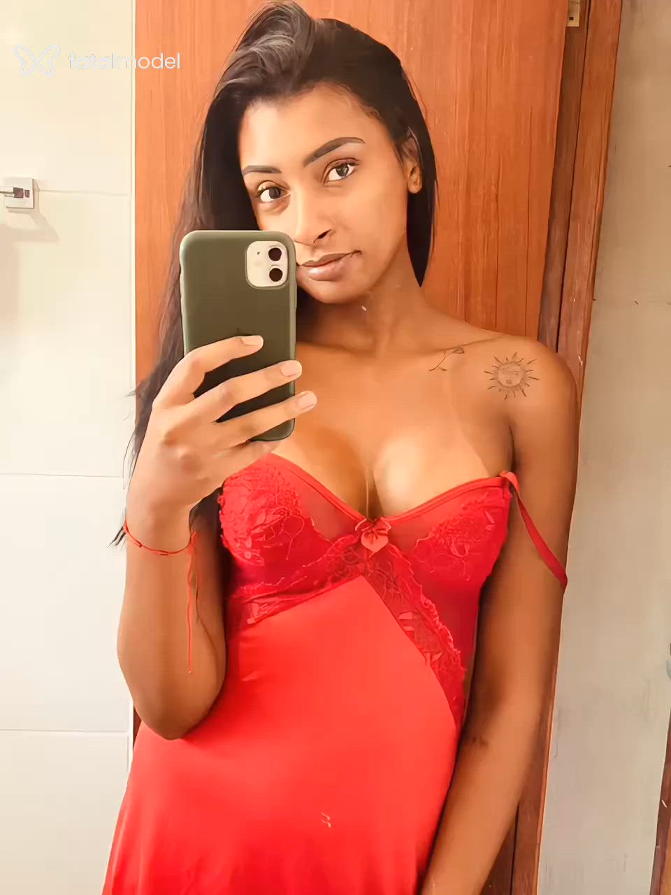 Acompanhante mulher morena (o) de olhos pretos em Belo Horizonte Acompanhante mulher morena (o) de olhos pretos em Belo Horizonte - Pepita