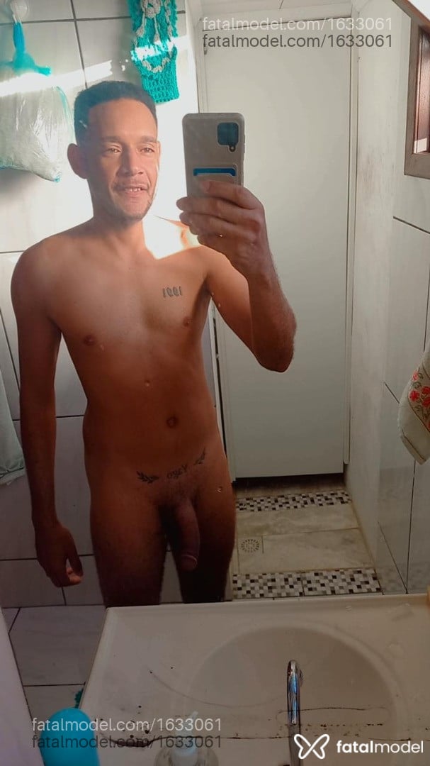 Acompanhante homem morena (o) de olhos castanhos em Ji-Paraná Acompanhante homem morena (o) de olhos castanhos em Ji-Paraná - Yago Gonçalves