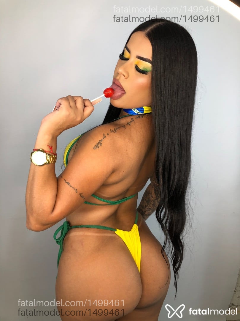 Acompanhante mulher morena (o) de olhos pretos em Cuiabá Acompanhante mulher morena (o) de olhos pretos em Cuiabá - Mirella Silva