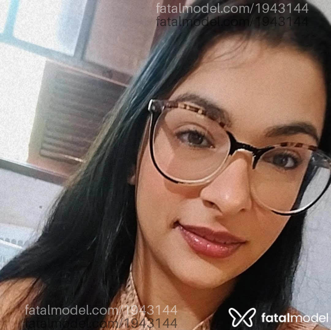 Acompanhante mulher morena (o) de olhos castanhos em Nova Hartz - Larissa