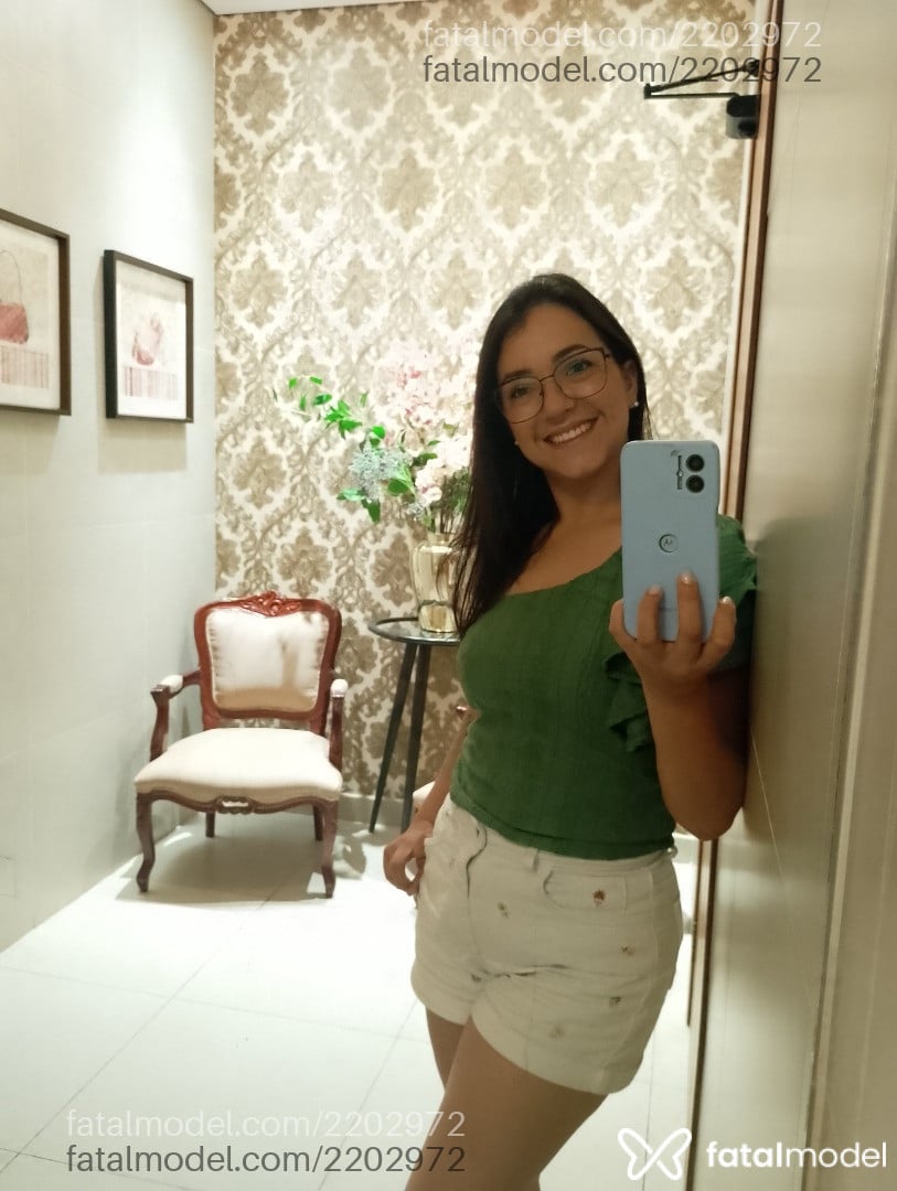Acompanhante mulher com cabelo castanho de olhos castanhos em Ribeirão Preto Acompanhante mulher com cabelo castanho de olhos castanhos em Ribeirão Preto - Ritualdotoque
