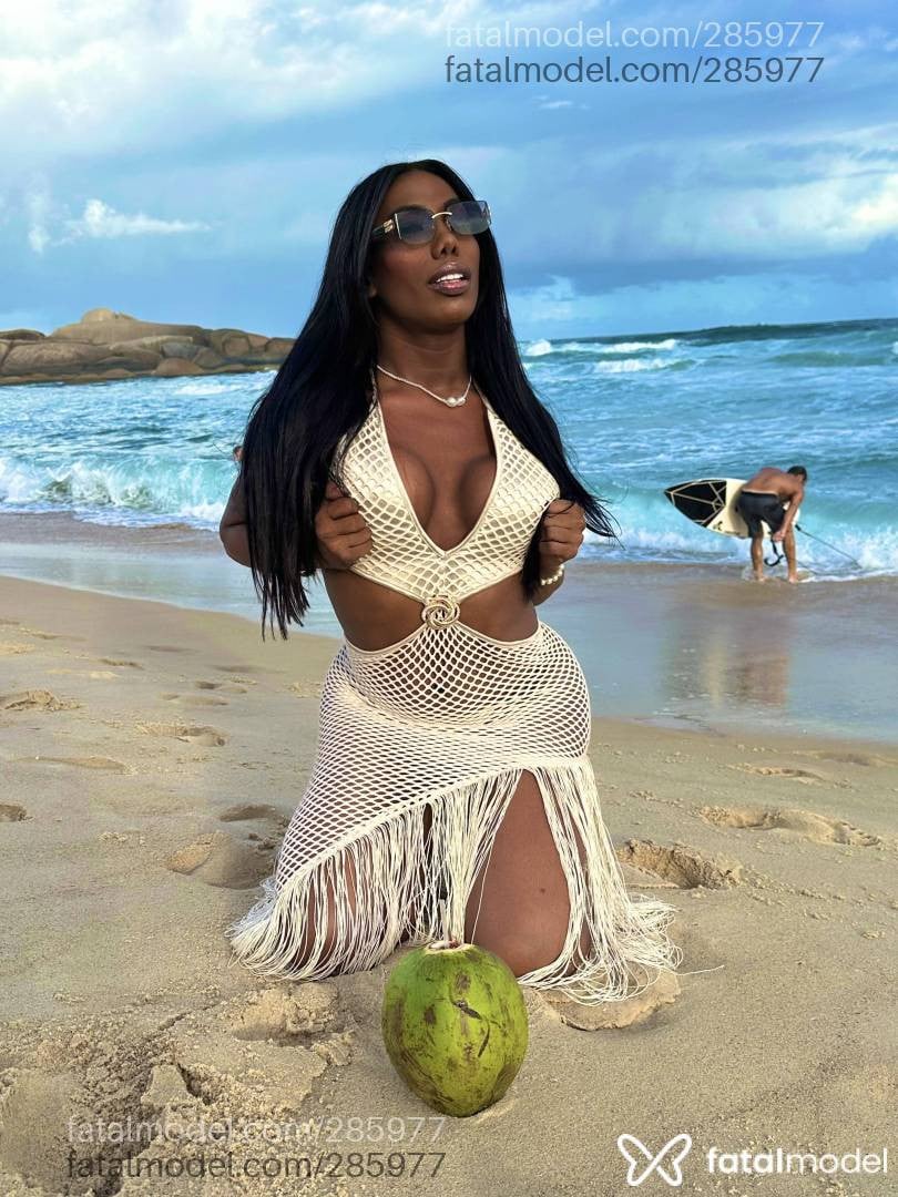 Acompanhante mulher trans morena (o) de olhos pretos em Porto Alegre - Wallentyna