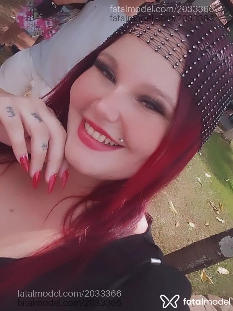 Acompanhante mulher ruiva (o) de olhos mel em Catanduva - Natiele Charllot