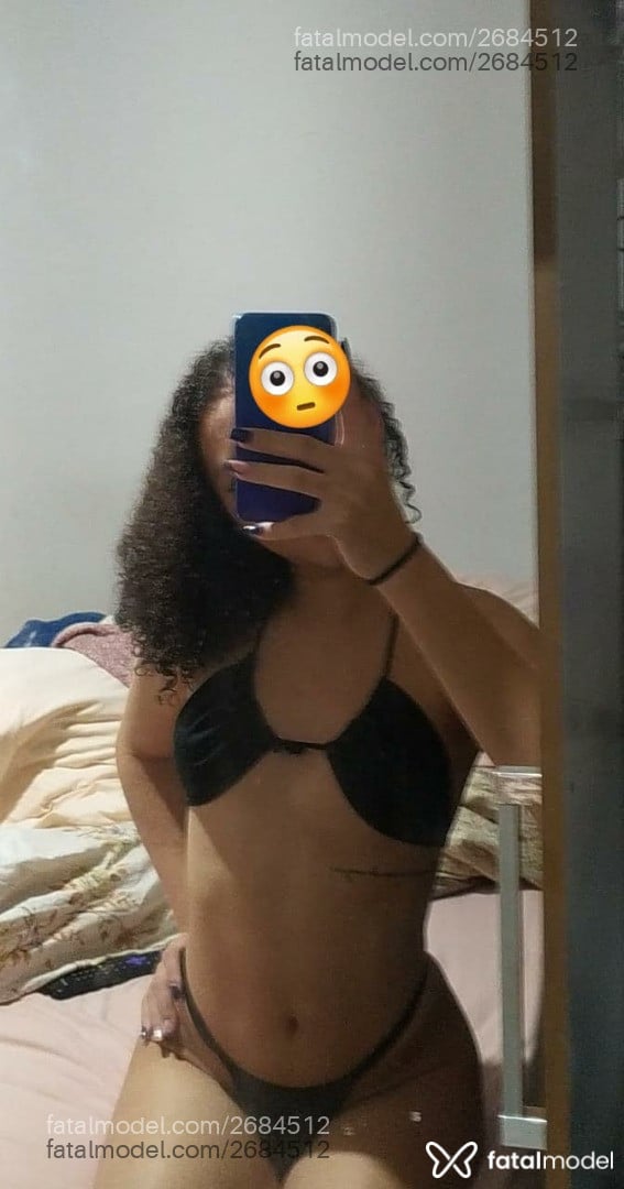 Acompanhante mulher trans morena (o) de olhos castanhos em Timóteo - Julia