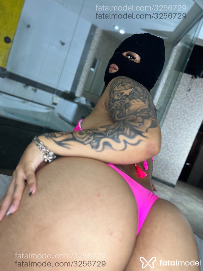 Acompanhante mulher morena (o) de olhos castanhos em João Monlevade - Melissa