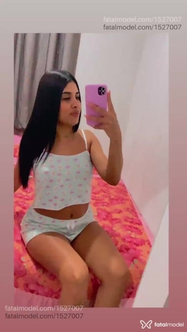 Acompanhante mulher morena (o) de olhos pretos em Belo Horizonte - Débora
