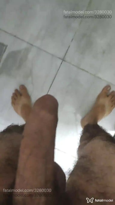 Acompanhante homem com cabelo castanho de olhos pretos - Leon River Acompanhante homem com cabelo castanho de olhos pretos - Leon River
