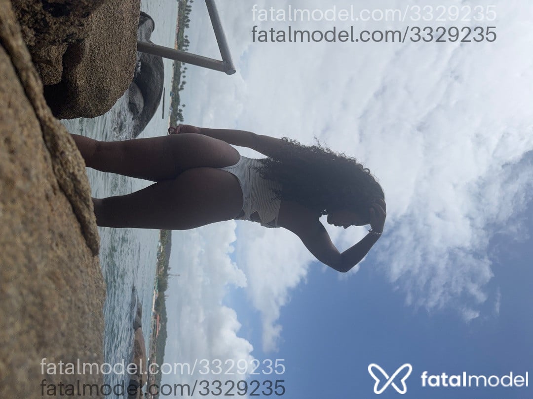Acompanhante mulher morena (o) de olhos pretos em Virtual - Marcela Silva
