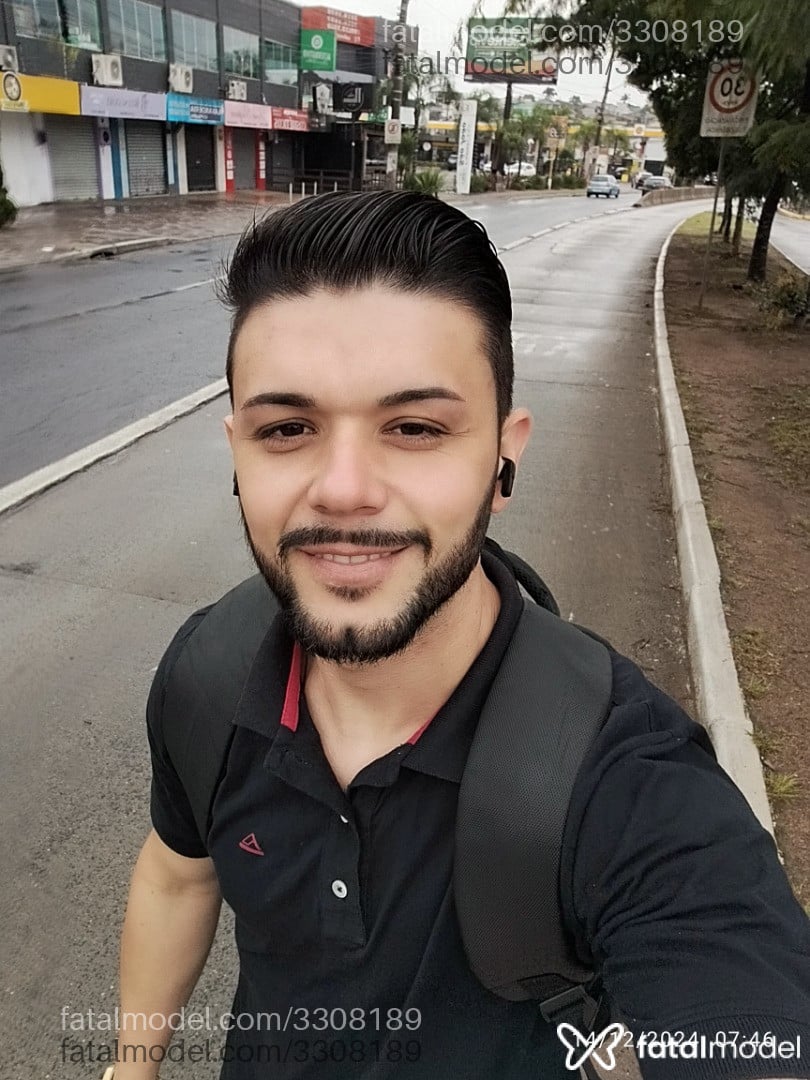 Acompanhante homem morena (o) de olhos mel em Virtual - Danadinho
