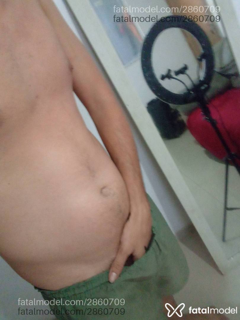 Acompanhante homem morena (o) de olhos mel em Virtual Acompanhante homem morena (o) de olhos mel em Virtual - Totozo