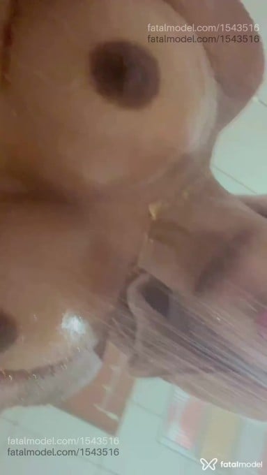 Acompanhante mulher trans com cabelo castanho de olhos castanhos em Belo Horizonte - Rapunzell