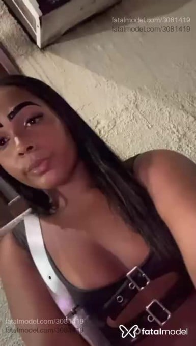 Acompanhante mulher trans morena (o) de olhos castanhos - Maria Alice Acompanhante mulher trans morena (o) de olhos castanhos - Maria Alice
