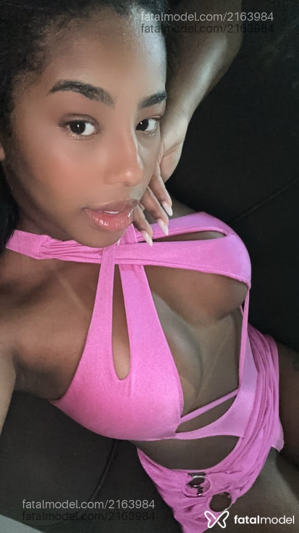Acompanhante mulher morena (o) de olhos pretos em Jundiaí - Carol Morena